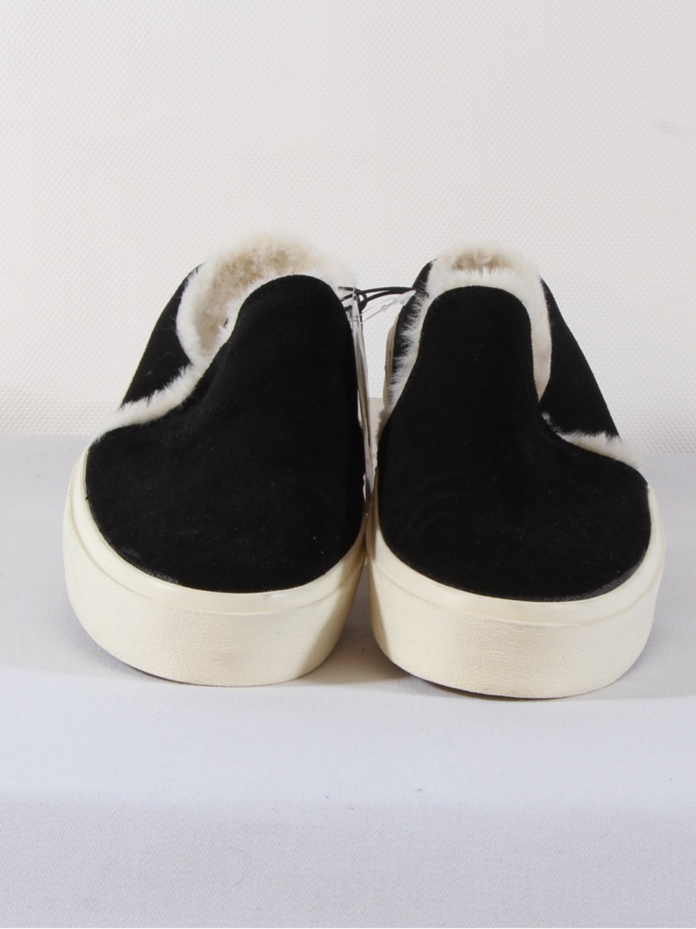 Shaheekum Cozy Black Faux-Fur Lined Slip-On Mules NIB